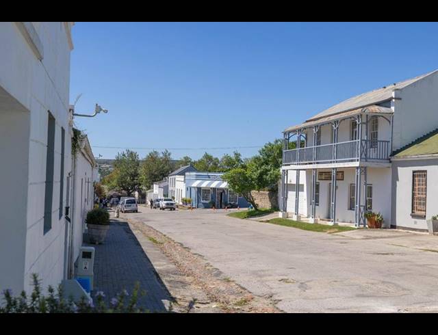 5 BEDROOM HOUSE FOR SALE IN SUNNYSIDE